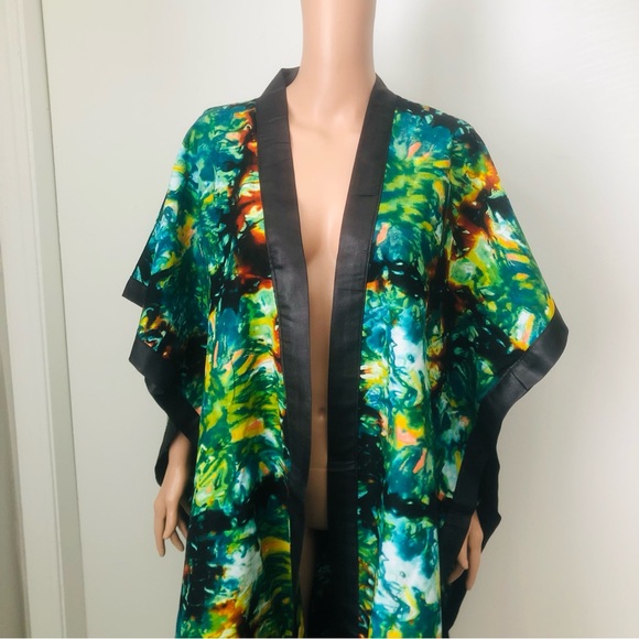 Colorful Abstract Kimono - Picture 3 of 16